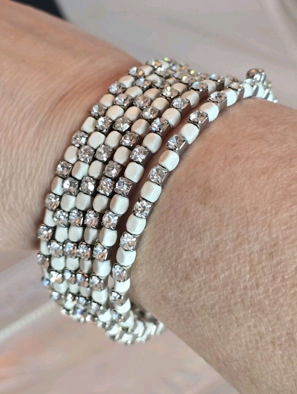 Multi Strand Rhinestone Stretch Bracelet Layered White Bead Silver Tone Wide 917